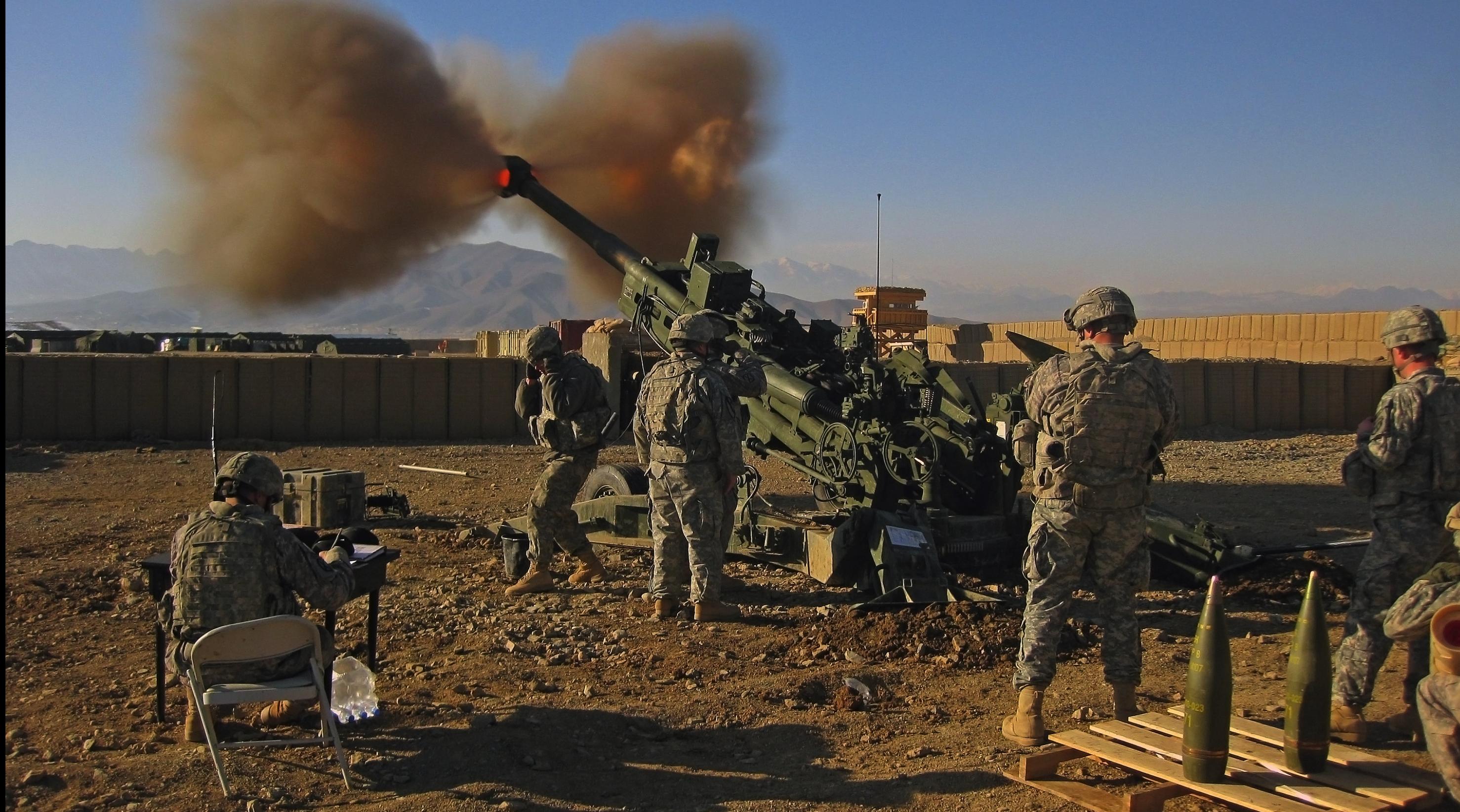 俄军成功摧毁美制M777榴弹炮,现代战争中的技术较量,俄军成功摧毁美制M777榴弹炮,现代战争技术大比拼