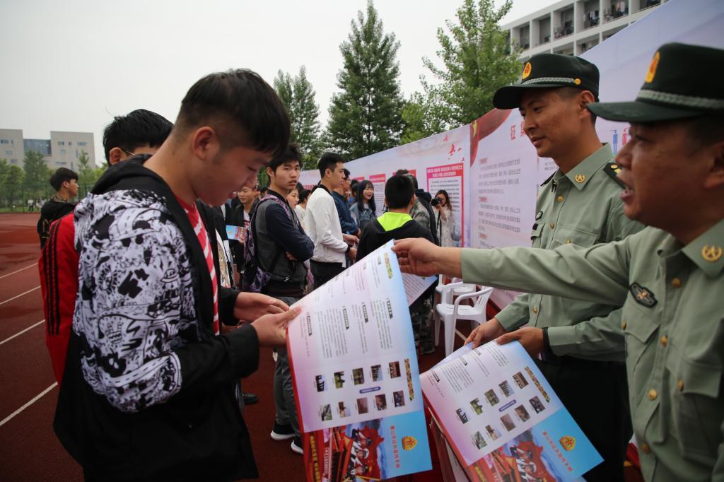 解放军征兵宣传片,展现新时代英雄风采的壮丽篇章(2019),解放军征兵宣传片,新时代英雄风采壮丽展现(2019)