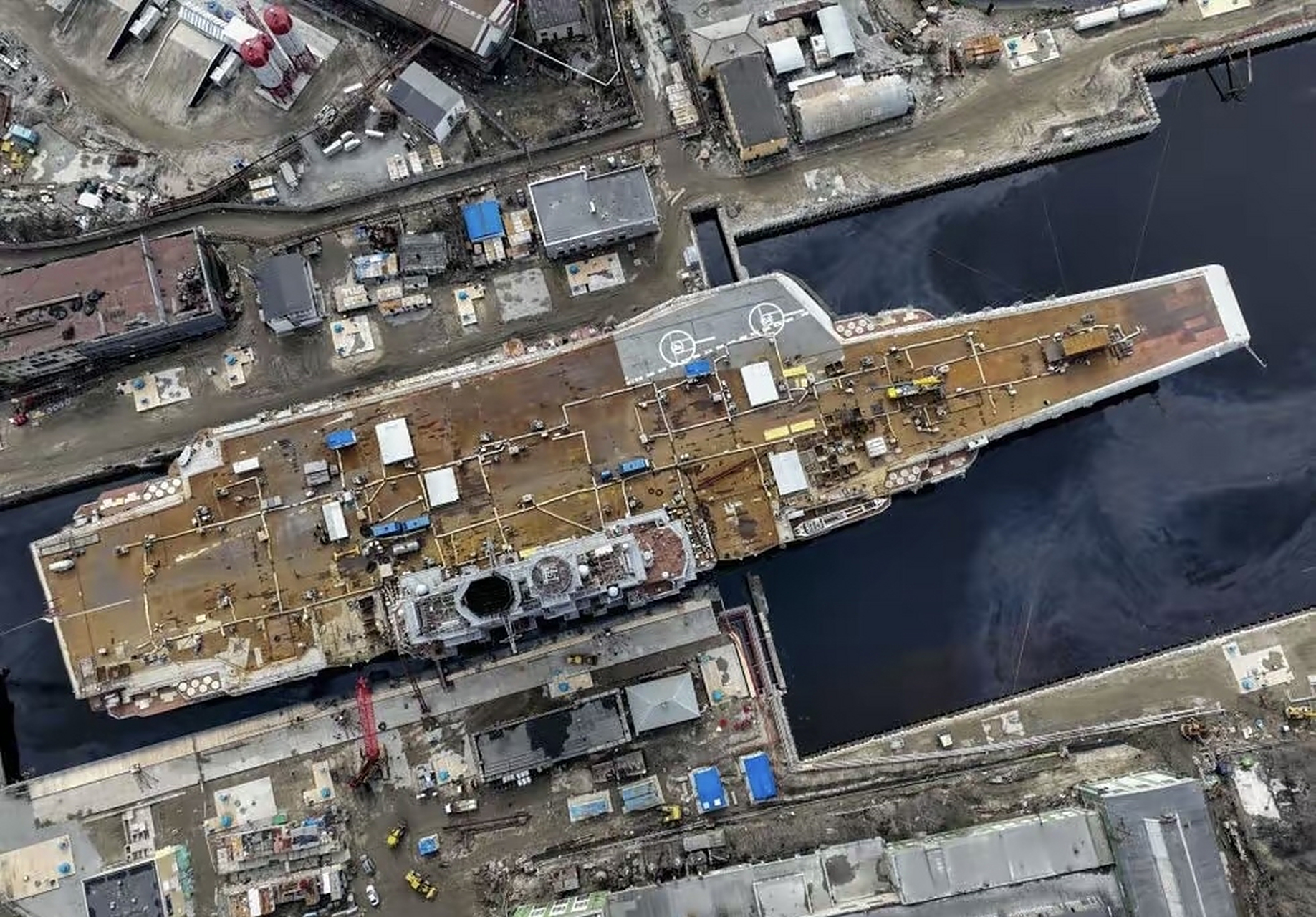 库兹涅佐夫号航母俯视图,壮丽壮观与卓越实力的象征,库兹涅佐夫号航母俯视图,壮丽壮观与卓越实力的典范