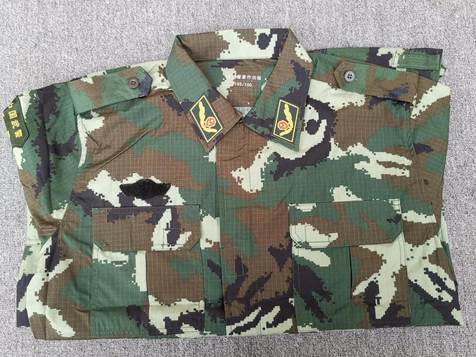 解析中国军队中的两大迷彩服,19式与21式迷彩服,揭秘中国军队两大迷彩服,深度解析19式与21式迷彩服特点