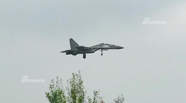 歼-16战斗机，空中加油能力的重要性与实现，歼-16战斗机的空中加油能力，重要性及实现探讨