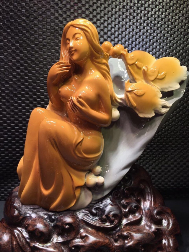 王中王一肖一期石，探寻传奇背后的故事，探寻传奇背后的故事，王中王一肖一期石揭秘