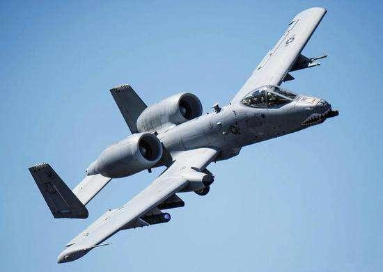 A-10攻击机训练大全，深入了解与掌握飞行技巧，A-10攻击机训练详解，飞行技巧深度解析