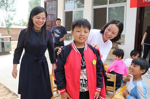 十四集团军公示黄集骧，一位领军人物的崛起与担当，十四集团军领军人物黄集骧的崛起与担当公示