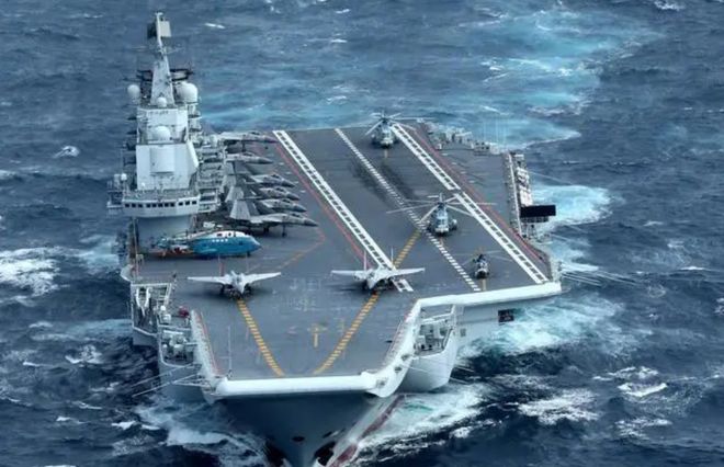 我国最大的舰，威武之师的旗舰探索，中国威武之师的最大舰探索之旅