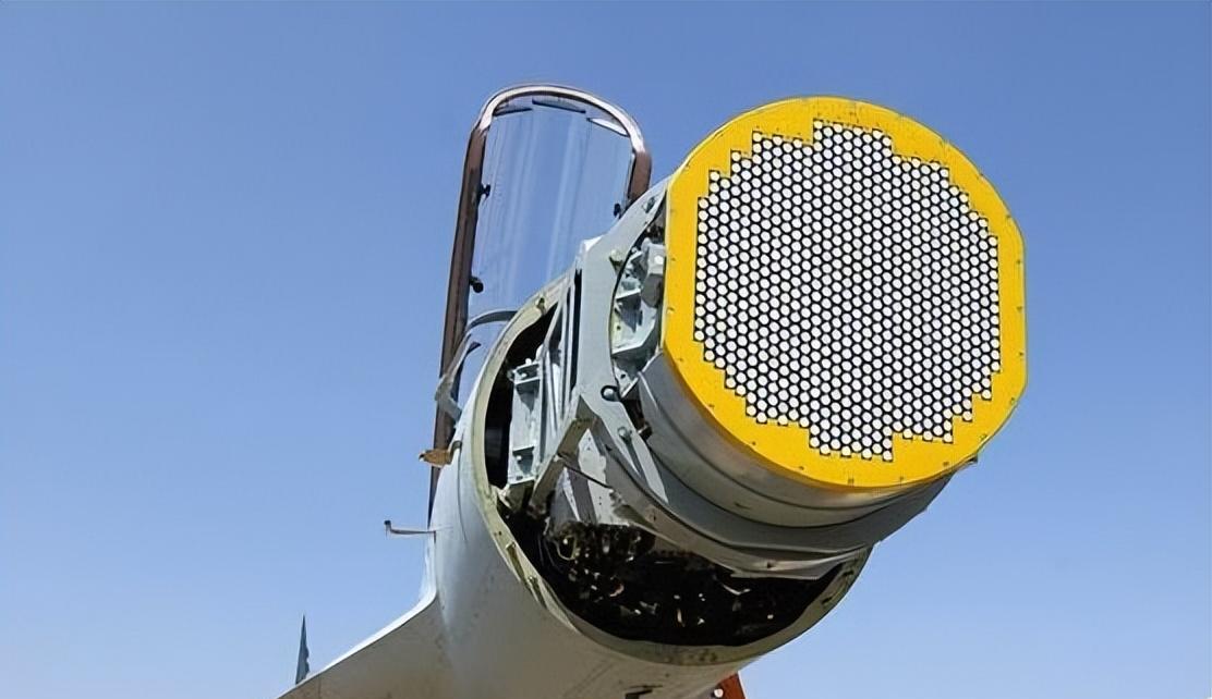 中国战斗机雷达技术，引领全球军事航空的新篇章，中国战斗机雷达技术引领全球军事航空革新篇章