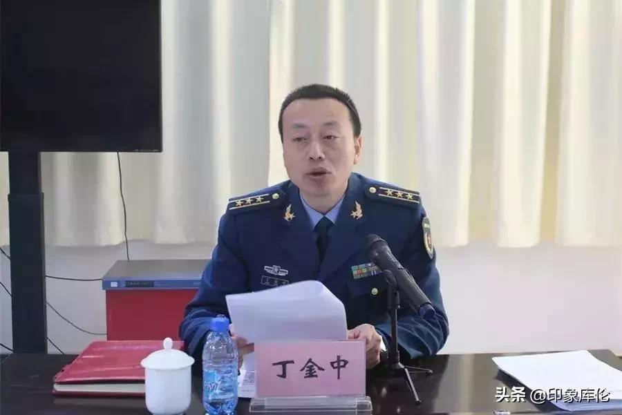 深入推进依法治军从严治军的意见，深入推进依法治军从严治军策略的实施意见