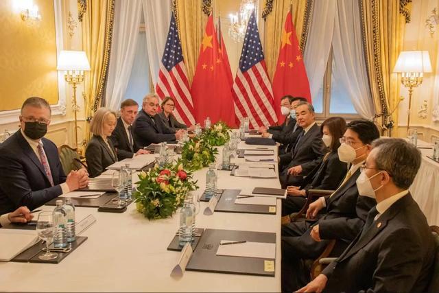 中国是否会出兵帮助俄罗斯，深入分析与理解，中俄关系深度解读，中国是否会出兵帮助俄罗斯的探讨与理解