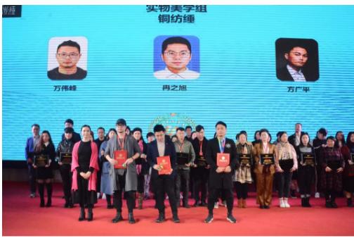 刘振龙,一位卓越领袖的辉煌人生,刘振龙,卓越领袖的辉煌人生传奇