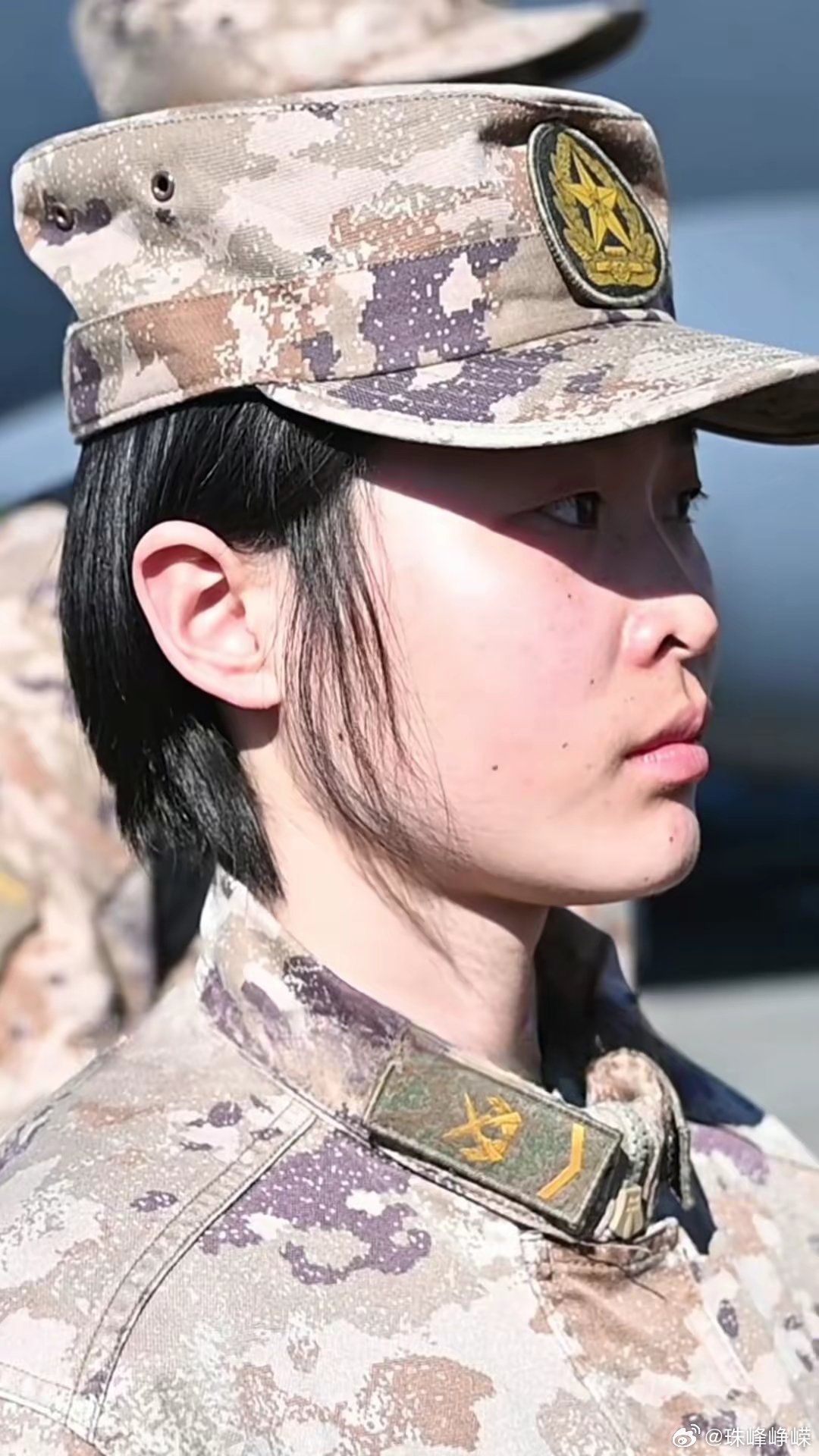 中国女兵，帅气、真实、高清图片展现，中国女兵的帅气真实风采，高清图片展示