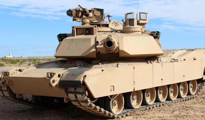 M1A2艾布拉姆斯坦克，第三代坦克的杰出代表，M1A2艾布拉姆斯坦克，第三代坦克翘楚