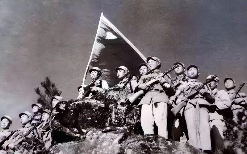 秦基伟爷爷的生平事迹与成就,一位传奇英雄的荣耀历程,秦基伟爷爷,传奇英雄的生平事迹与荣耀历程