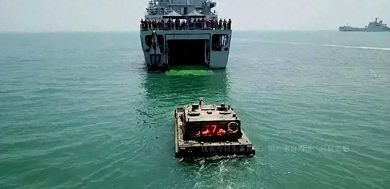 央视发布登岛演练视频,强化国防实力,展现坚定决心,央视发布登岛演练视频,展示国防实力,彰显决心坚定