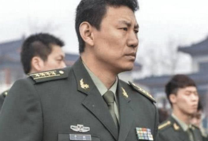 中国的军衔等级及标志图，最新图片解读，中国军衔等级与标志图解读，最新图片概览