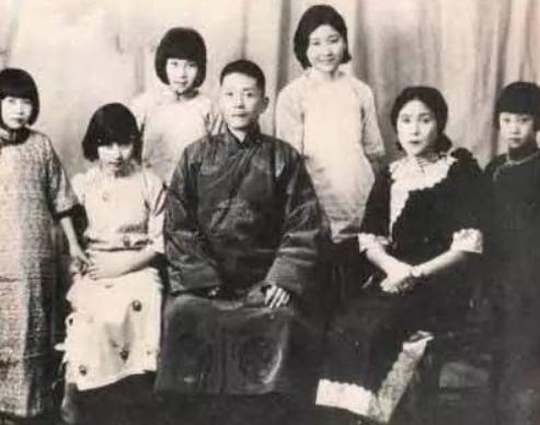 民国上将军衔相当于什么官，民国上将军衔的官职等级与权力解析