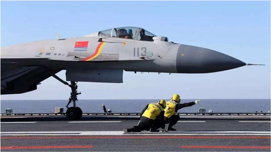 中国人民海军新型舰载机的崛起与挑战，中国人民海军新型舰载机的崛起与挑战，机遇与考验并存