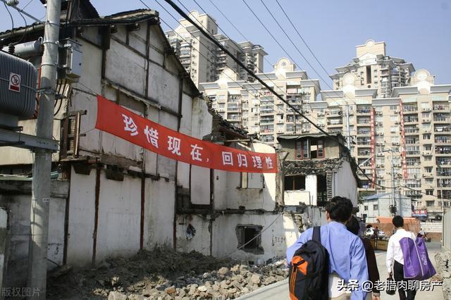 一等功臣之家能否被强拆迁?,一等功臣之家面临强拆迁问题?探讨拆迁争议与权益保障