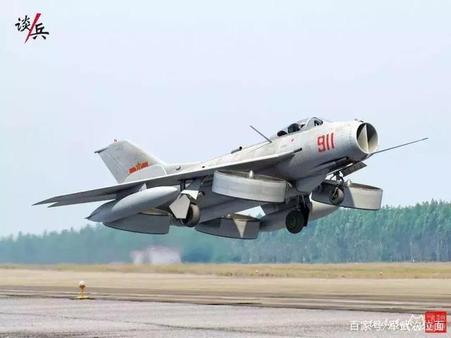 歼12,空中之鹰——飞鹰绰号的由来与传承,歼12,空中之鹰——飞鹰绰号的起源与传承