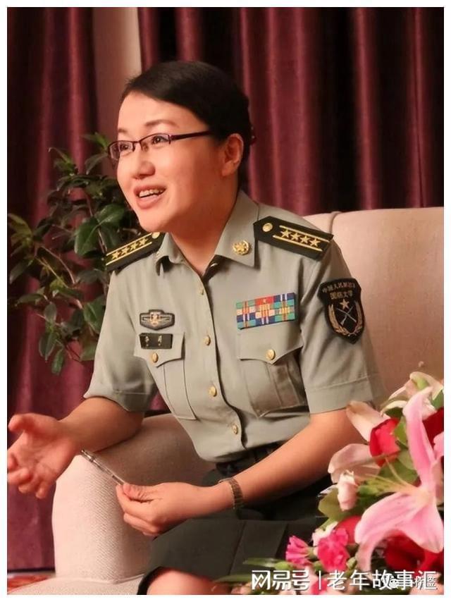 国防大学副教授李莉，令人难以接受的言行与观点，国防大学副教授李莉引发争议，言行与观点引热议