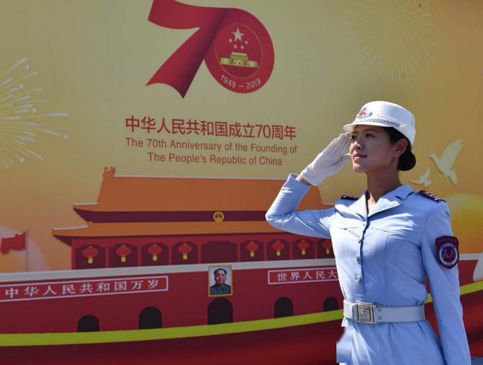 阅兵领队张晓菲，巾帼英雄，荣耀时刻，阅兵领队张晓菲，巾帼英雄荣耀时刻展现风采