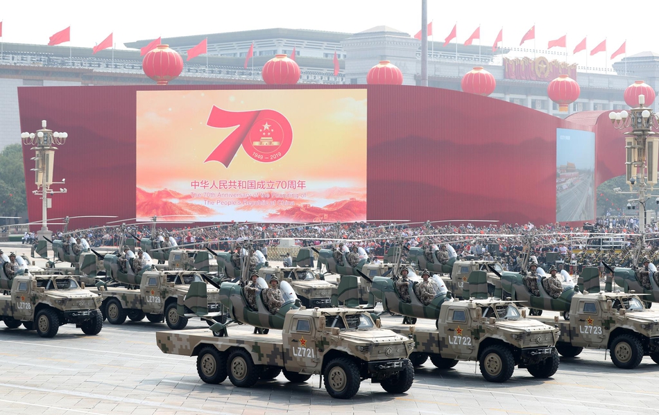 庆祝胜利与辉煌，纪念阅兵70周年现场纪实，阅兵盛典70周年，胜利与辉煌的纪念纪实