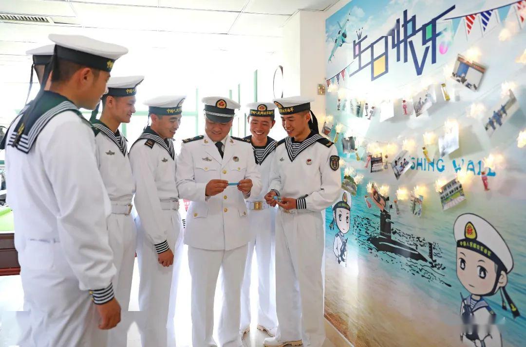 海军节日祝福——致敬英勇无畏的海洋卫士,海军节致敬海洋卫士,英勇无畏的守护力量