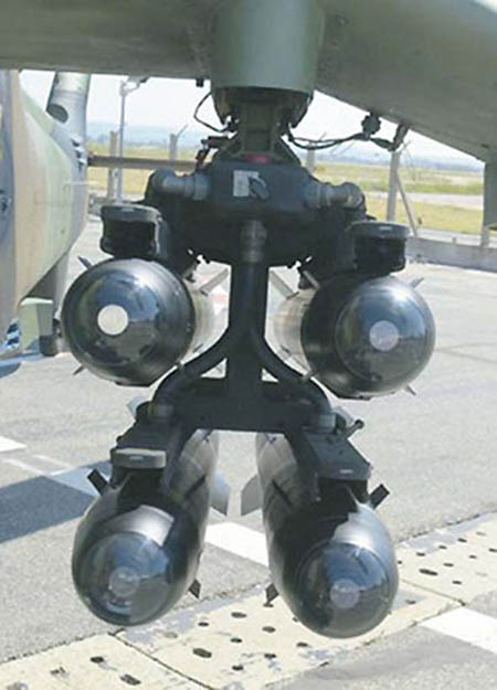 美国售台7种武器，背后的战略意图与地区影响，美国售台武器背后的战略意图及其对地区的影响分析