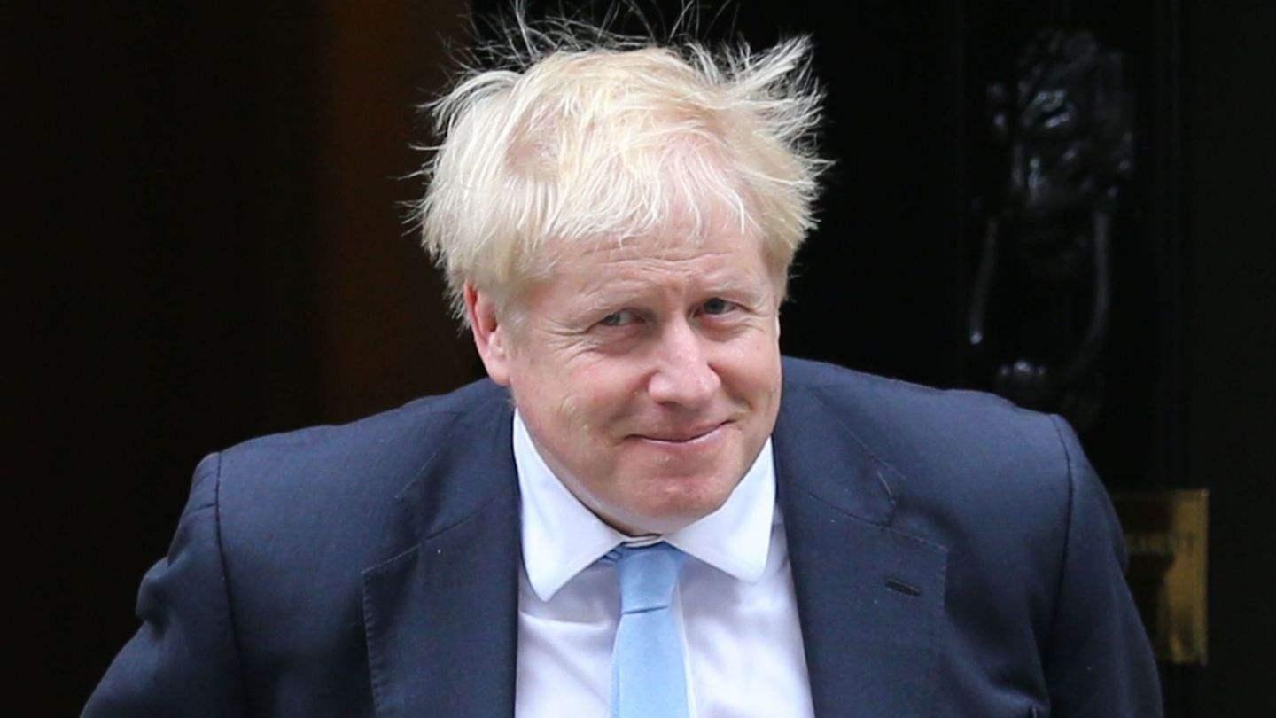 俄罗斯对英国宣战的历史背景与现代思考，俄罗斯对英国宣战的历史背景与现代启示