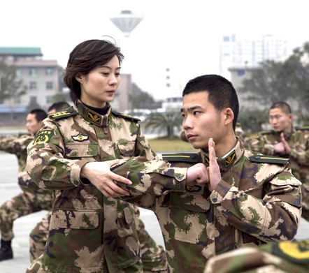 中国女特种兵的过人之处，勇气、智慧与坚韧的象征，中国女特种兵，勇气、智慧与坚韧的象征，过人之处全解析