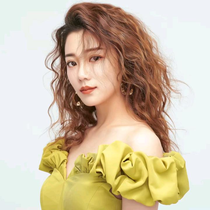 国际观察主持人苏琳,独特的视角与魅力风采,国际观察主持人苏琳,独特视角与魅力风采展现