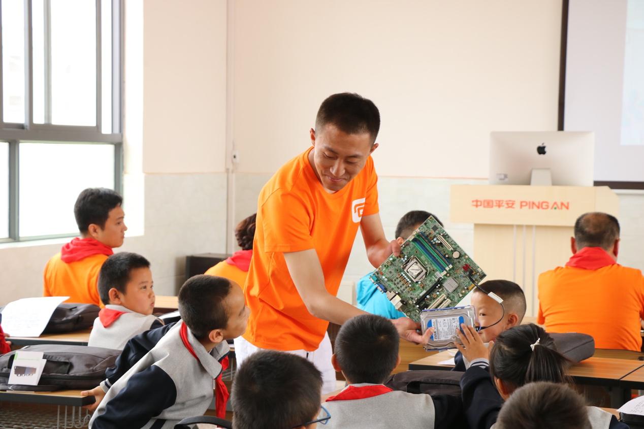 圆梦钱包新闻发布会——开启未来金融之旅的新篇章，圆梦钱包新闻发布会，开启未来金融之旅，新篇章启航！