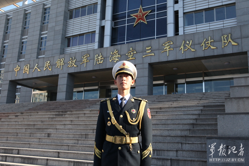 三军仪仗队薛鹏的历程与现状，三军仪仗队薛鹏，历程与现状概览