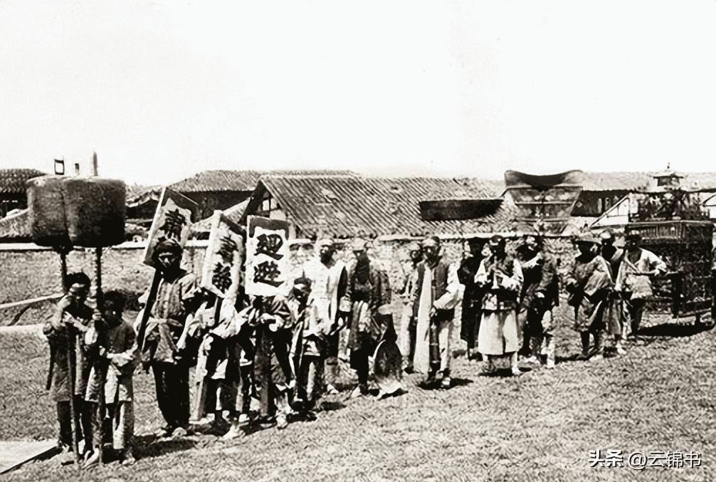 美国仪仗兵图片,历史与现代的交融,美国仪仗兵,历史与现代的荣耀瞬间
