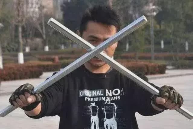 中国合法的防身武器选择，探讨最佳防身武器，中国合法防身武器探讨，最佳防身武器选择指南