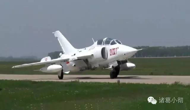 强5攻击机,超音速的空中霸主,强5攻击机,超音速空中霸主风采展示
