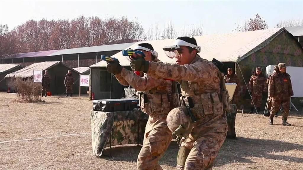 星空迷彩与荒漠迷彩对比，两种独特迷彩风格之探讨，星空迷彩与荒漠迷彩对比，独特风格的探讨