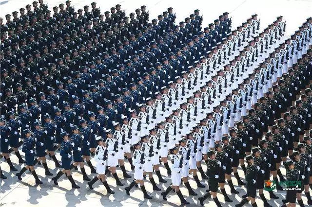 阅兵方阵女兵平均身高，展现力量与荣耀的身高标准，阅兵方阵女兵身高揭秘，力量与荣耀的身高标准展现