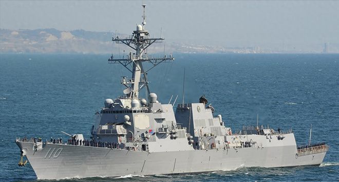 军舰大小对比，从微小巡逻艇到庞大航母的壮丽演变，从微小巡逻艇到庞大航母，军舰的壮丽演变大小对比