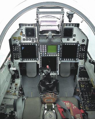 歼八战斗机座舱深度解析，图片展示与性能探讨，歼八战斗机座舱深度解析，图解性能与内部构造探讨