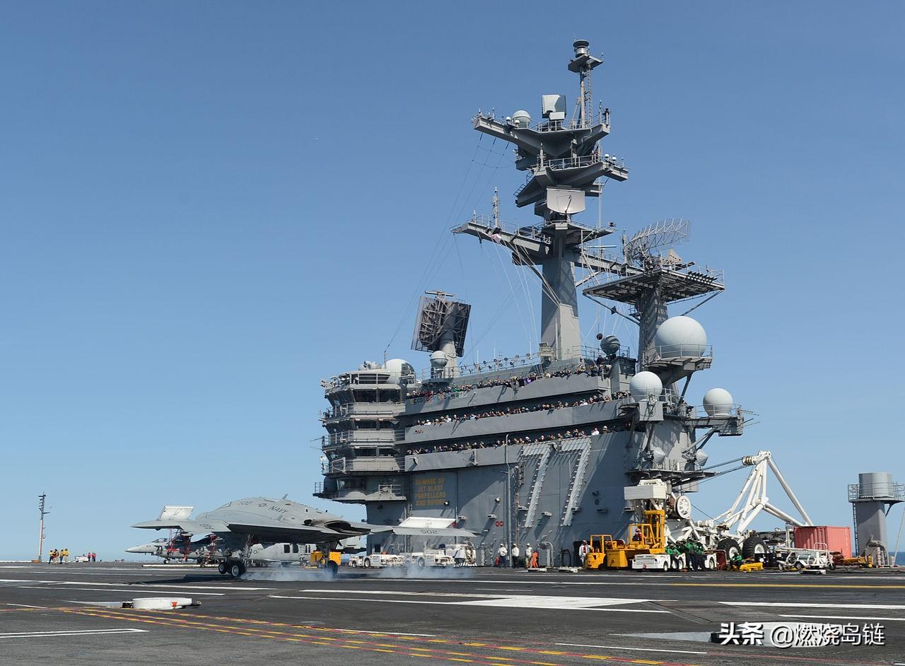 大型航空母舰的排水量及其影响,大型航空母舰排水量及其影响力探讨