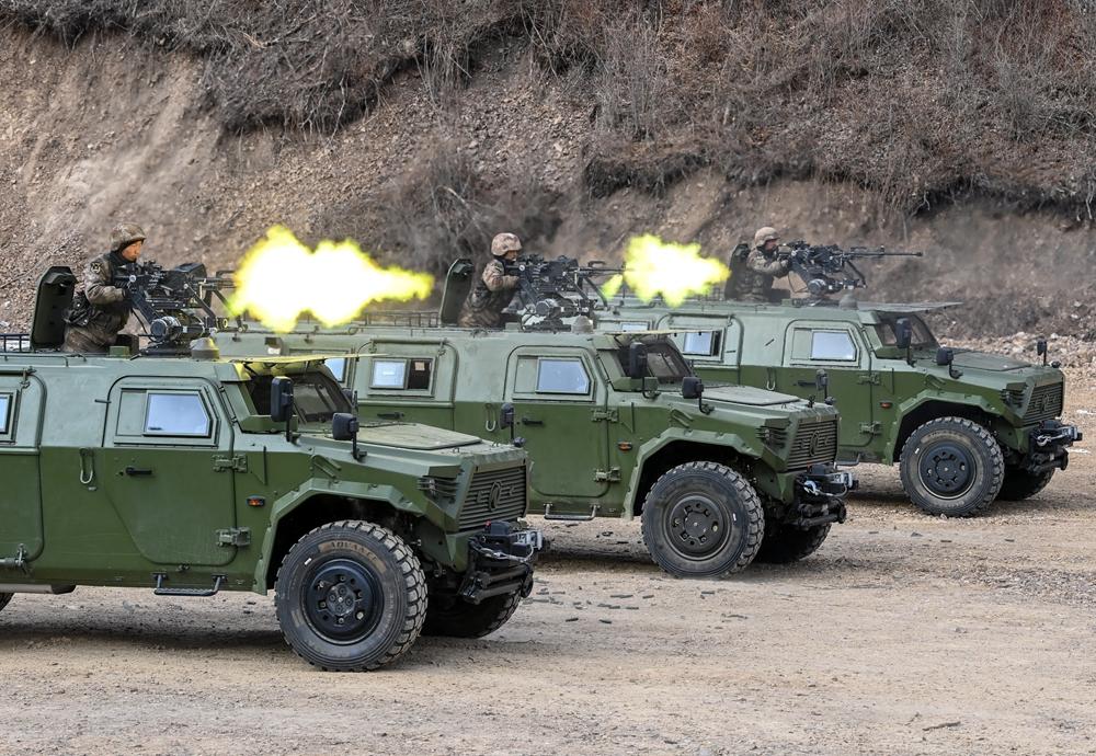 东风猛士二代装甲车，新时代的钢铁巨兽，东风猛士二代装甲车，新时代的钢铁巨兽亮相