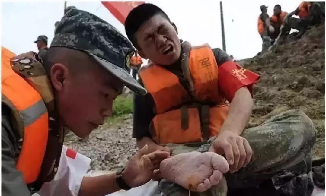 内蒙乌海消防老兵打新兵，反思与启示，内蒙乌海消防老兵打新兵事件，反思与启示