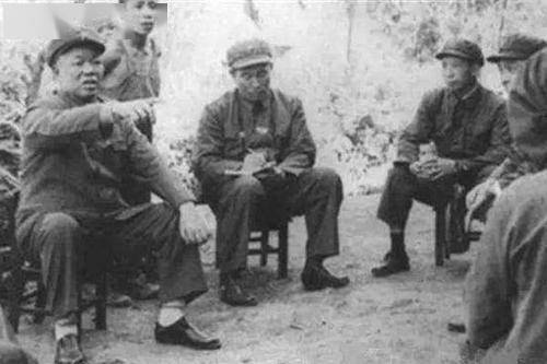 海南岛战役政治主官，塑造胜利的关键角色，海南岛战役中的政治主官，胜利的关键塑造者