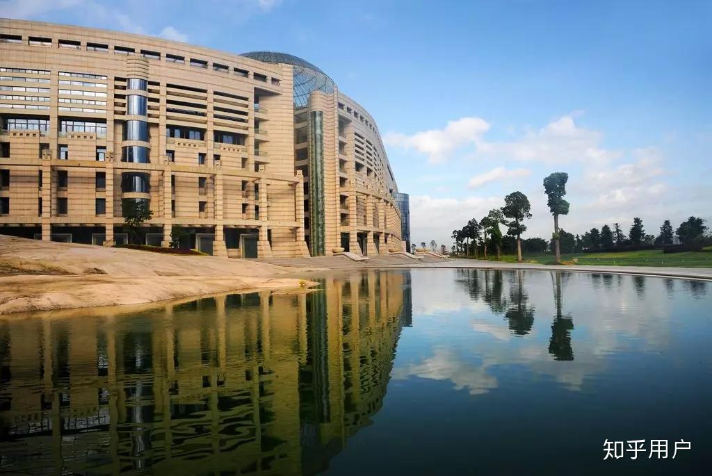 泉州信息工程学院,一所优秀的高等学府,泉州信息工程学院,卓越高等学府的标杆