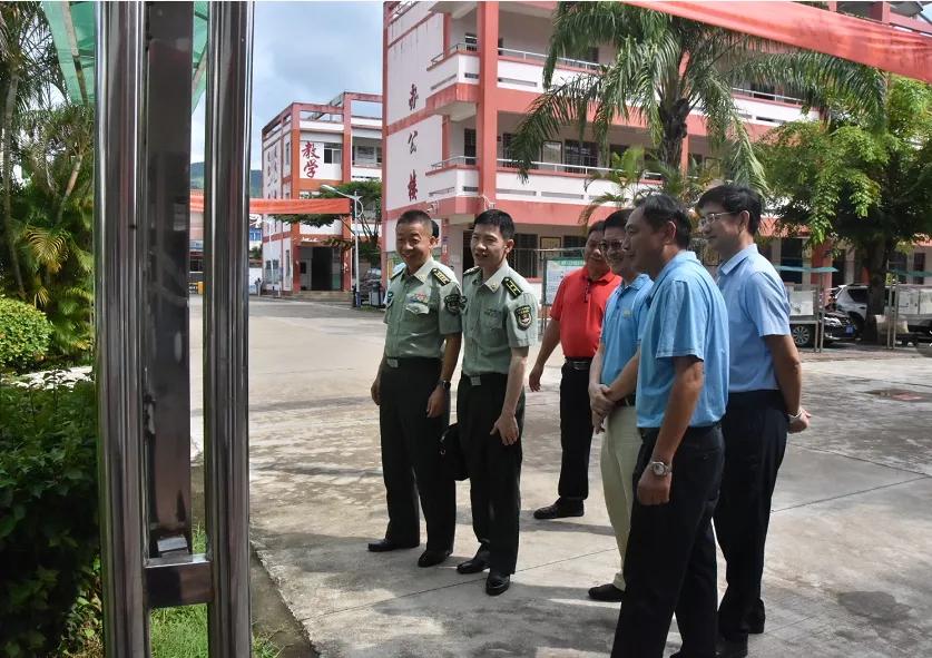 解放军入驻香港感人视频,历史时刻的深情记录,解放军入驻香港感人瞬间,历史时刻的深情印记