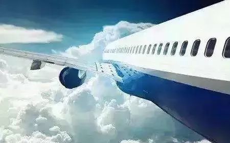 坐飞机到月球上去要飞多少年,一个关于宇宙旅行的畅想,宇宙旅行畅想,飞往月球需要多久?