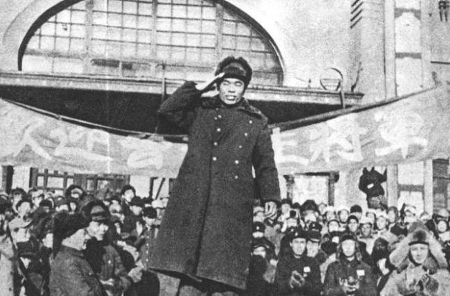 舞蹈雄赳赳气昂昂,力与美的完美结合,力与美完美结合,雄赳赳舞蹈展现风采