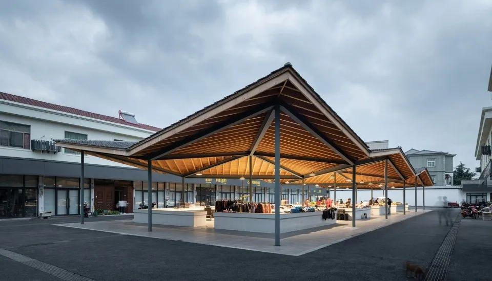 华南海鲜市场与一号病人的故事，疫情起源与防控之路，华南海鲜市场与疫情起源，一号病人的故事与防控之路探索