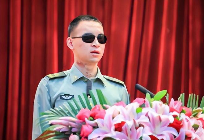 杜富国获八一勋章待遇,荣耀与责任的象征,杜富国获八一勋章,荣耀与责任的象征的待遇与荣誉之路