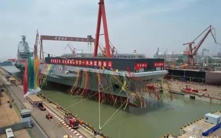 中国航母第一艘下水，里程碑式的跨越与大国海军的崛起，中国航母首艘下水，大国海军崛起的里程碑跨越